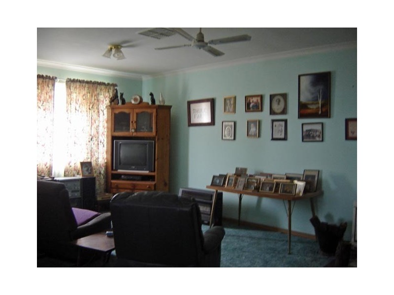 30 Felspar Street, Narrogin WA 6312