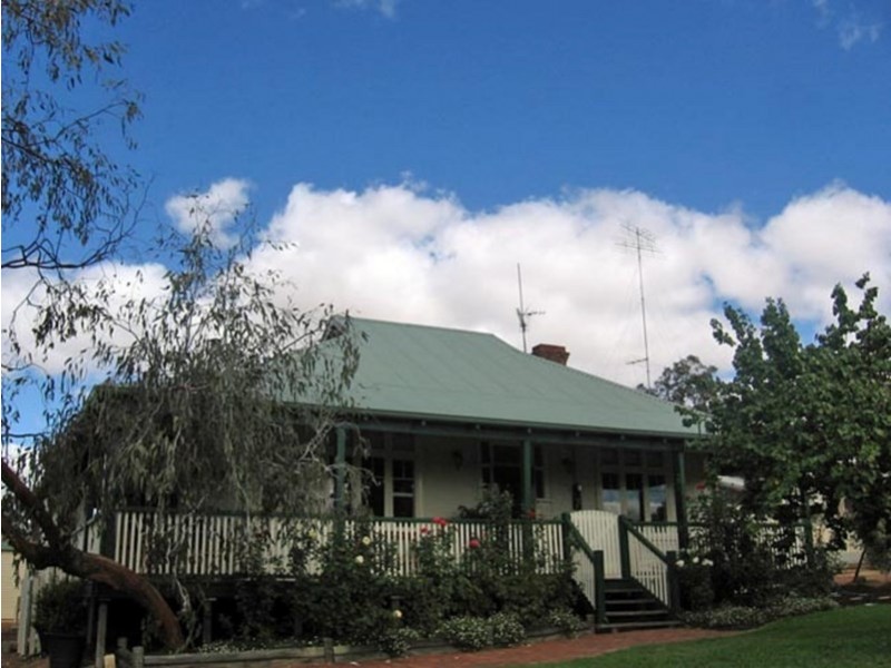 73 Williams Road, Narrogin WA 6312