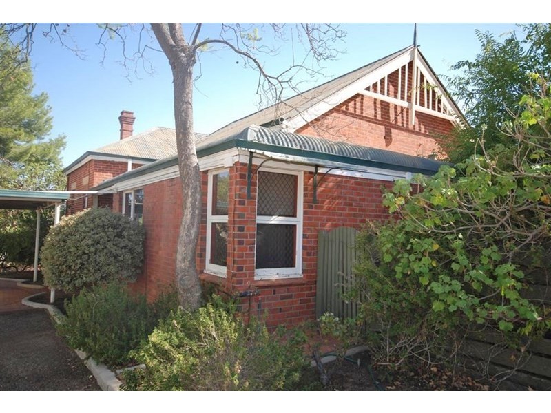 9 Park Street, Narrogin WA 6312