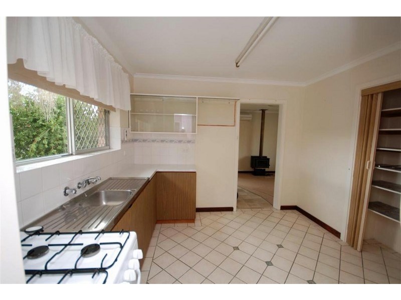 2B Lock Street, Narrogin WA 6312