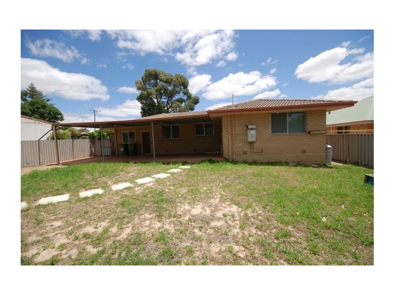 5 Hughes Street, Narrogin WA 6312