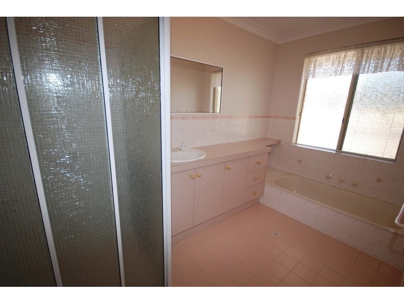 36 Sydney Hall Way, Narrogin WA 6312