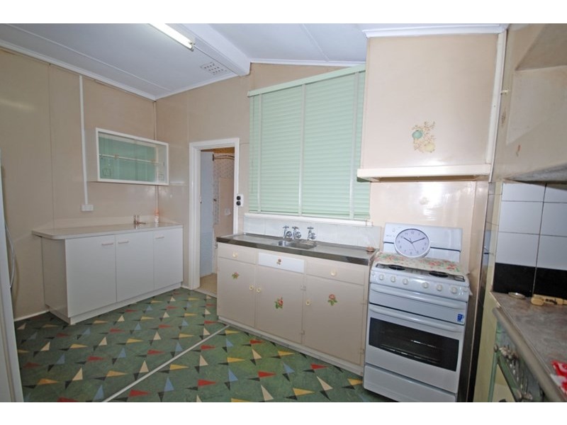 13 Grant Street, Narrogin WA 6312