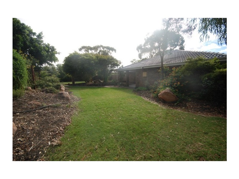 36 Narrakine Road South, Narrogin WA 6312