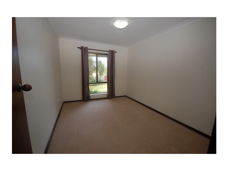 36 Narrakine Road South, Narrogin WA 6312