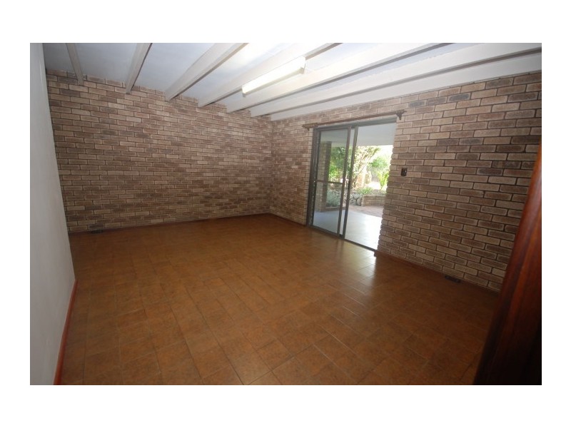 36 Narrakine Road South, Narrogin WA 6312