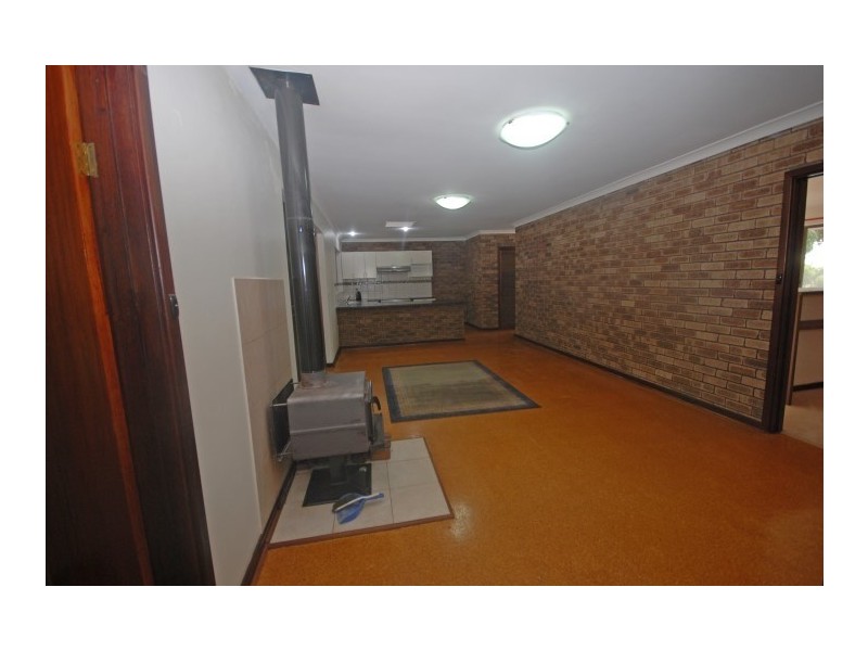 36 Narrakine Road South, Narrogin WA 6312