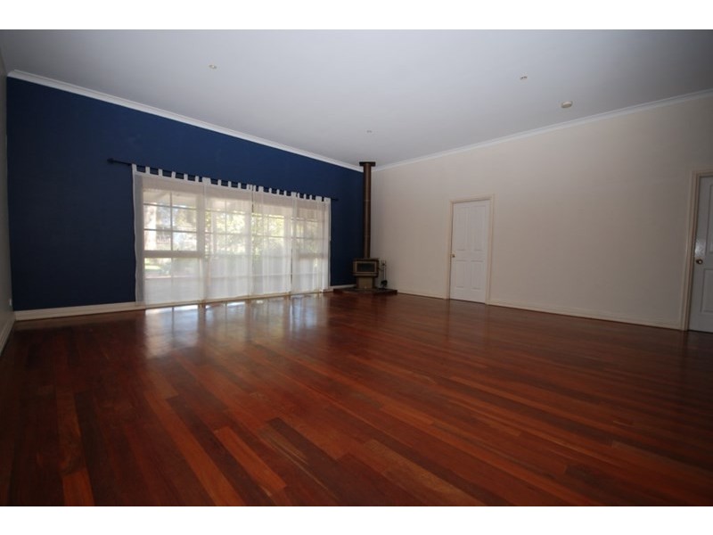 21 Williams Road, Narrogin WA 6312