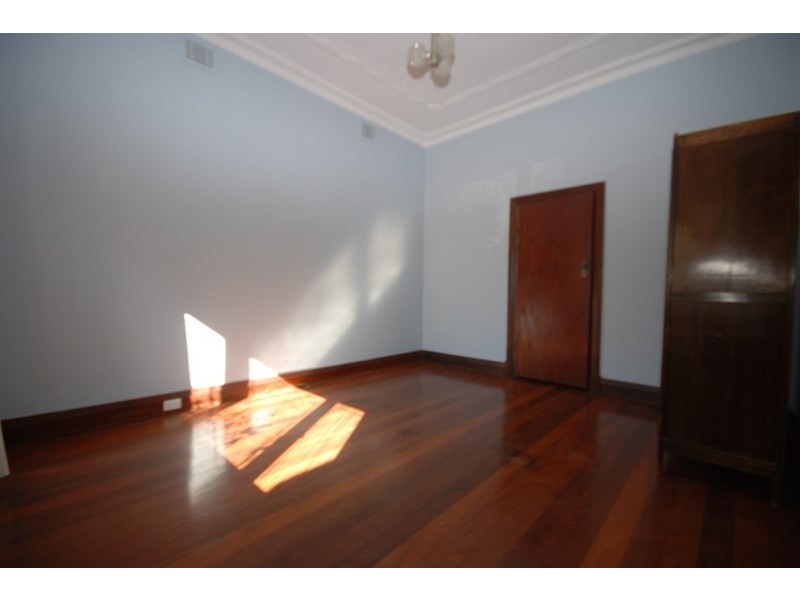 21 Williams Road, Narrogin WA 6312