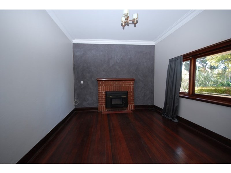 21 Williams Road, Narrogin WA 6312