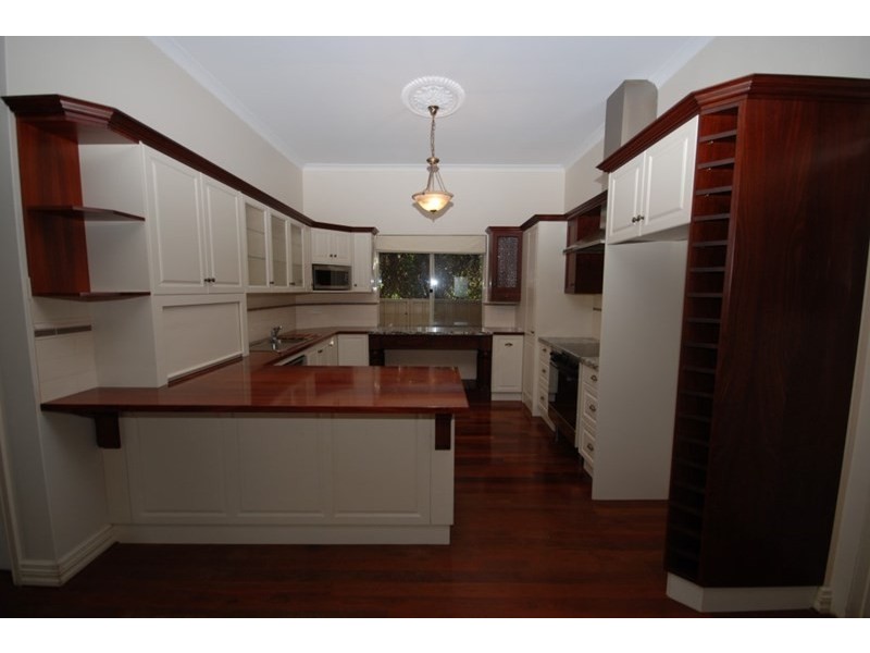 21 Williams Road, Narrogin WA 6312