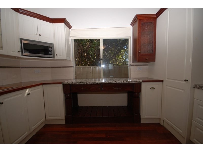 21 Williams Road, Narrogin WA 6312