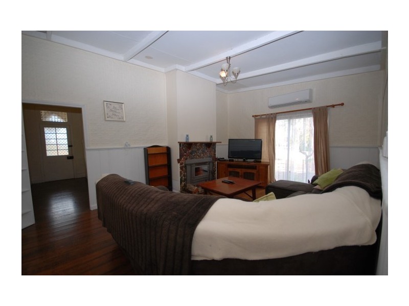 25 Furnival Street, Narrogin WA 6312