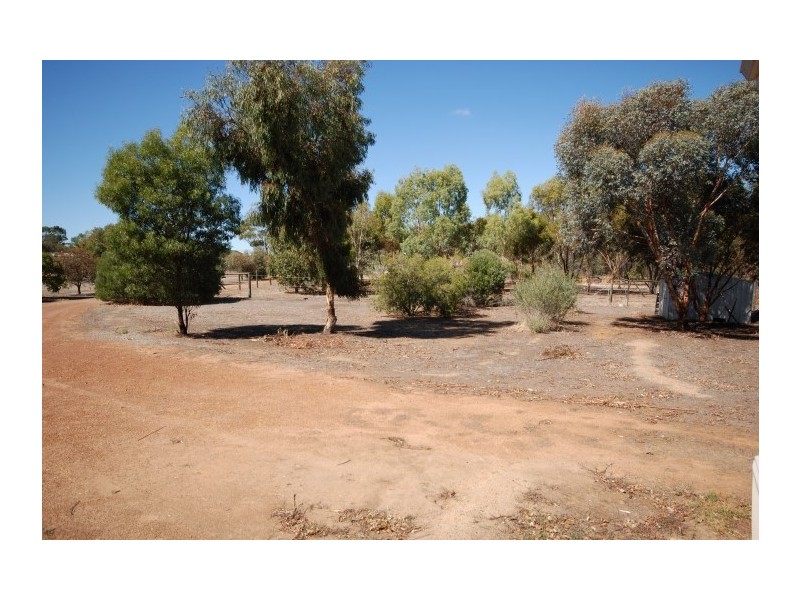 1 Forrest Street, Cuballing WA 6311