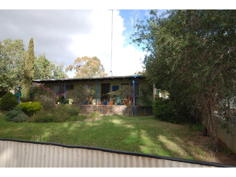 18 Connor Street, Yealering WA 6372