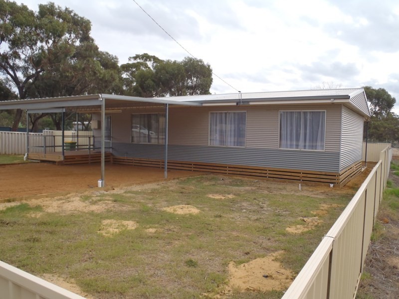 28 STRATFORD Street, Pingelly WA 6308