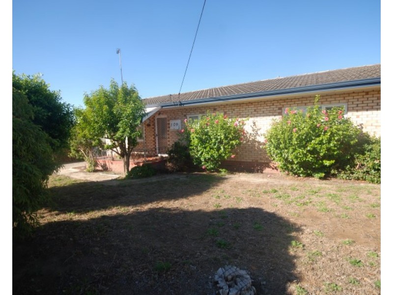 109 Narrakine Road, Narrogin WA 6312