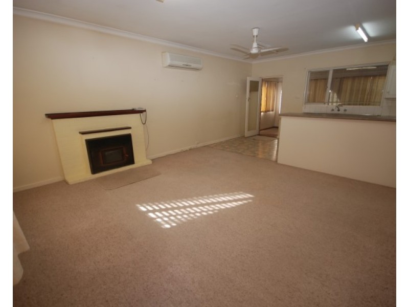 109 Narrakine Road, Narrogin WA 6312