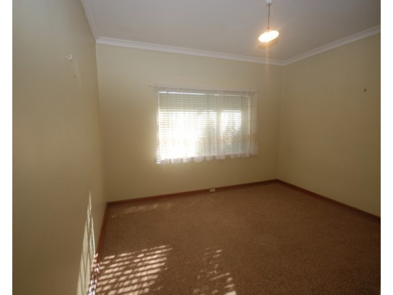 109 Narrakine Road, Narrogin WA 6312