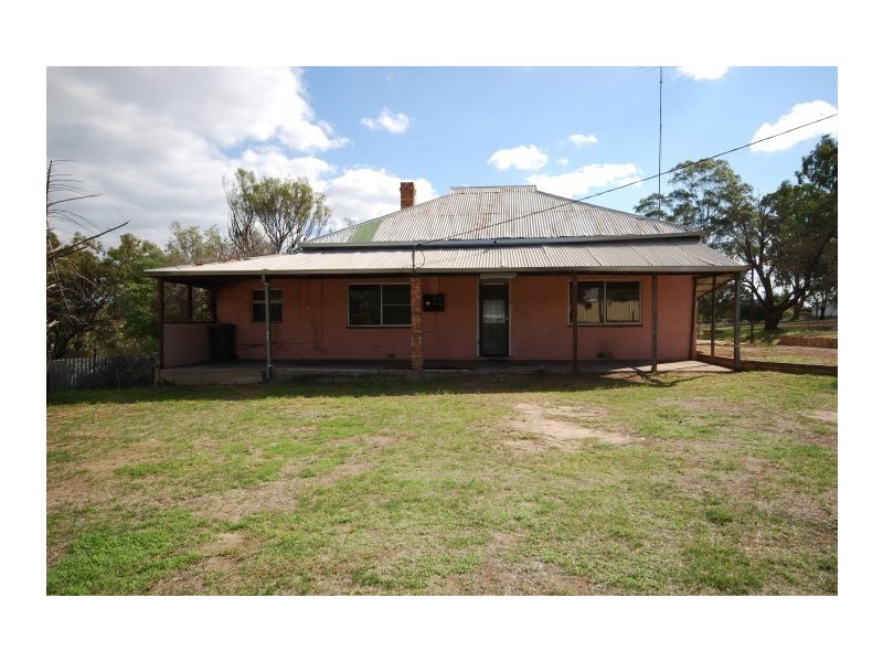 4 Sharow Street, Pingelly WA 6308