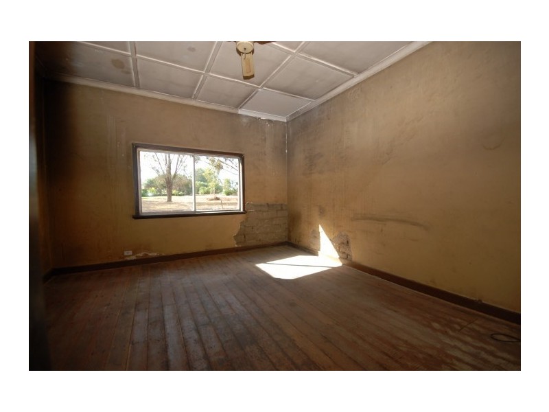 4 Sharow Street, Pingelly WA 6308
