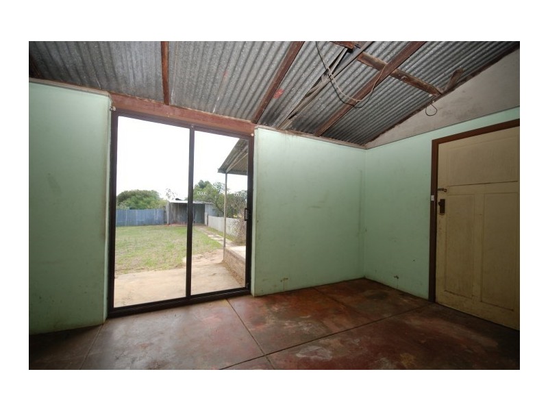 4 Sharow Street, Pingelly WA 6308
