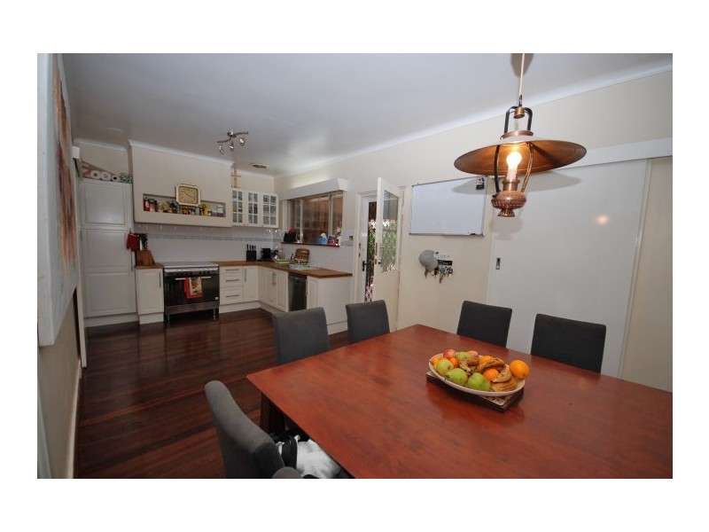 127 Narrakine Road, Narrogin WA 6312