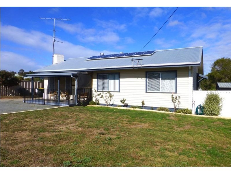 42 Grant Street, Narrogin WA 6312