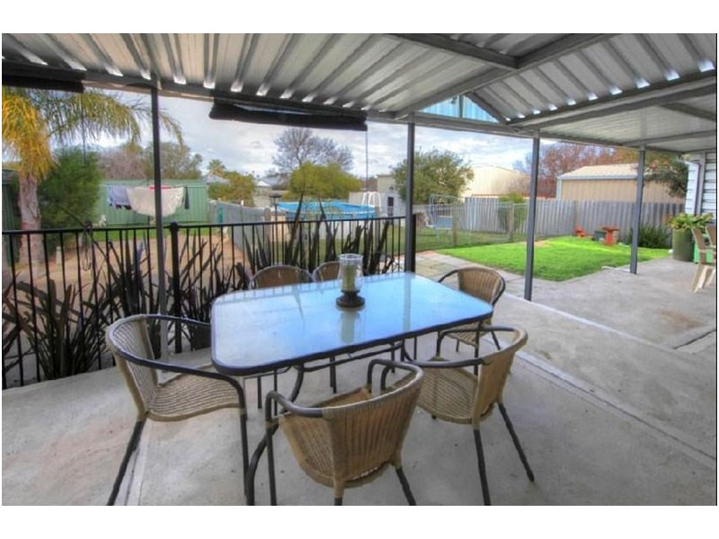 42 Grant Street, Narrogin WA 6312