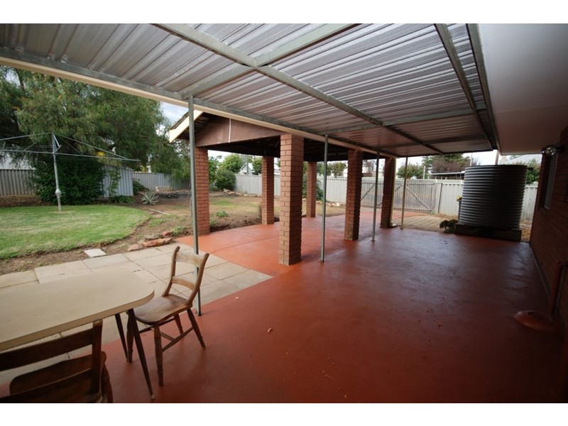 35 Garfield Street, Narrogin WA 6312