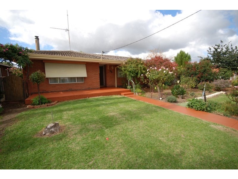 35 Garfield Street, Narrogin WA 6312