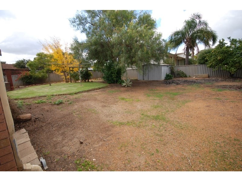 35 Garfield Street, Narrogin WA 6312
