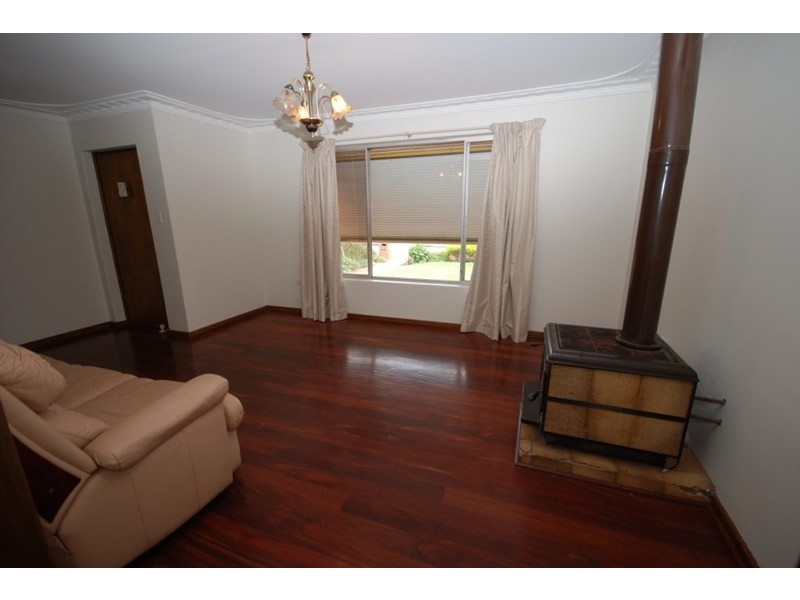 35 Garfield Street, Narrogin WA 6312