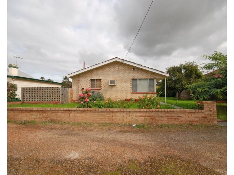 6 Strickland Street, Wagin WA 6315