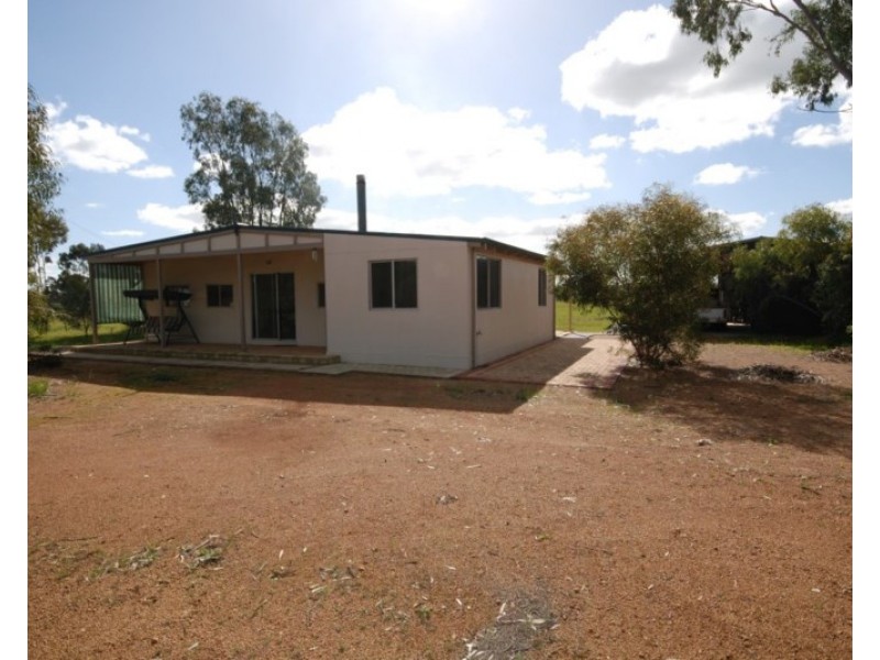49 Popanyinning East Road, Popanyinning WA 6309