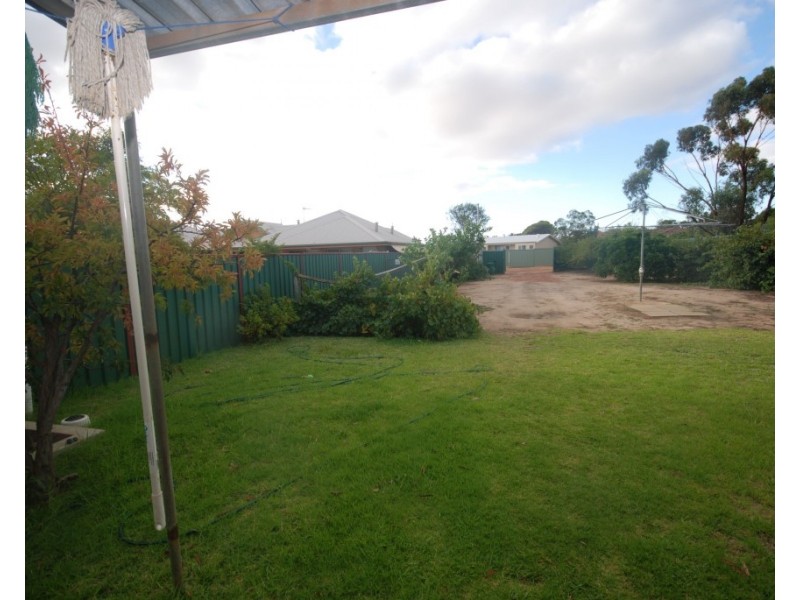 11 Doney Street, Narrogin WA 6312