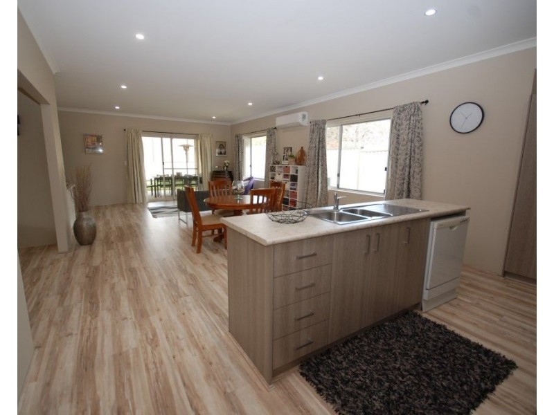 27B Argus Street, Narrogin WA 6312