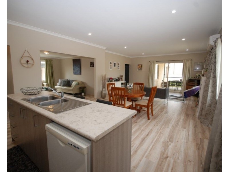 27B Argus Street, Narrogin WA 6312