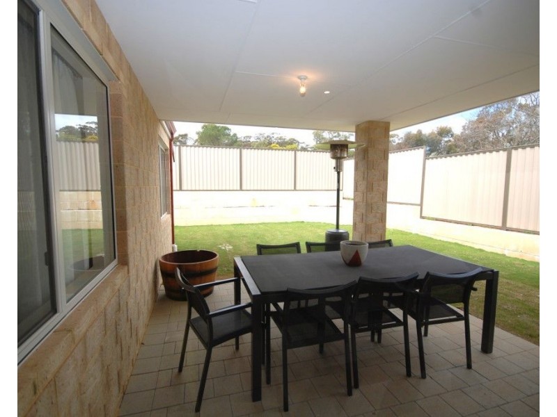 27B Argus Street, Narrogin WA 6312