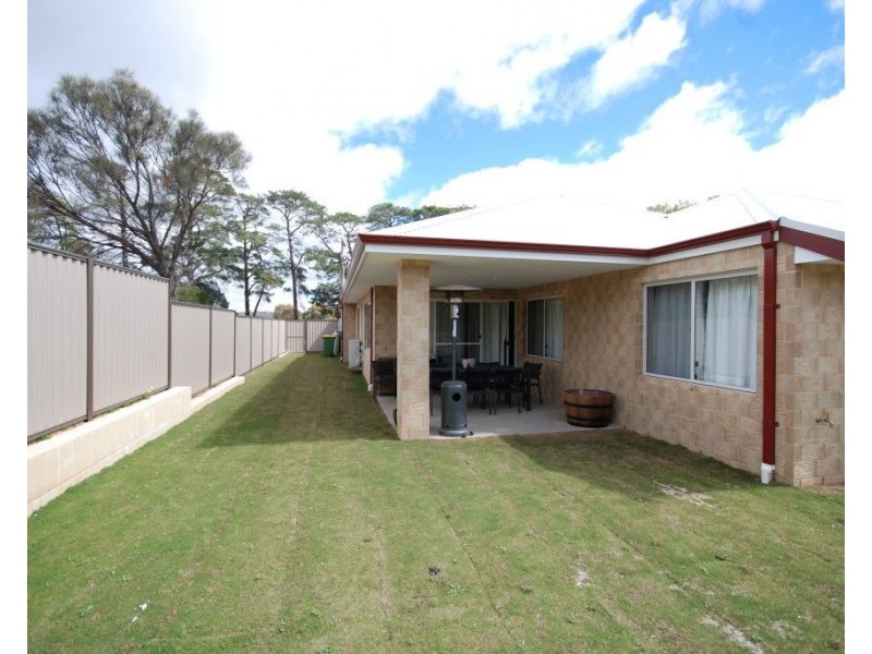 27B Argus Street, Narrogin WA 6312