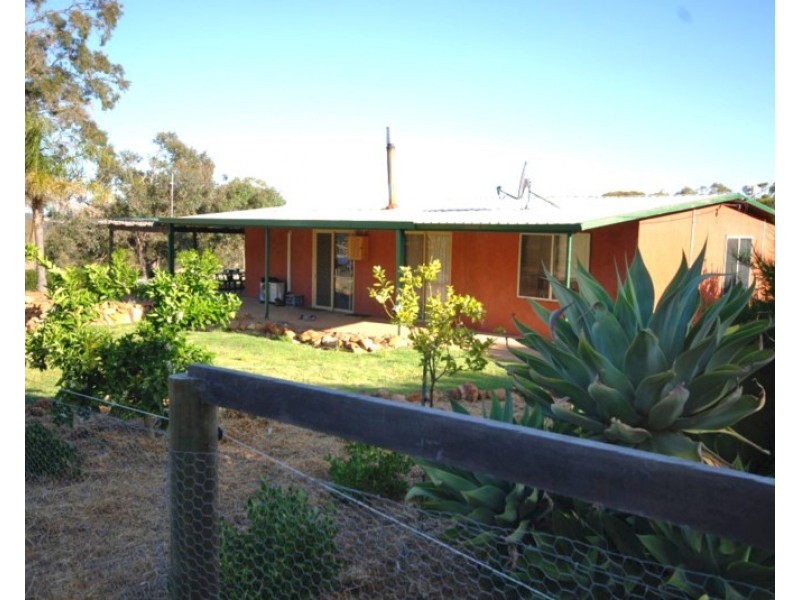 62 Dungog Street, Cuballing WA 6311