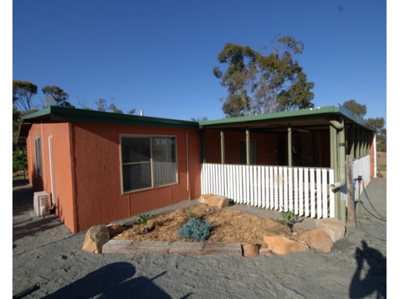 62 Dungog Street, Cuballing WA 6311