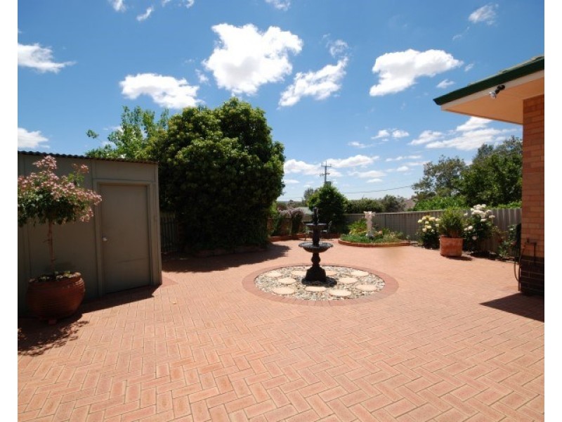 2 Scott Street, Narrogin WA 6312