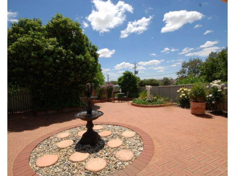 2 Scott Street, Narrogin WA 6312