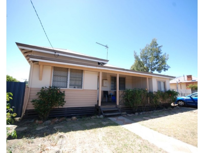 8 Hillman Street, Narrogin WA 6312