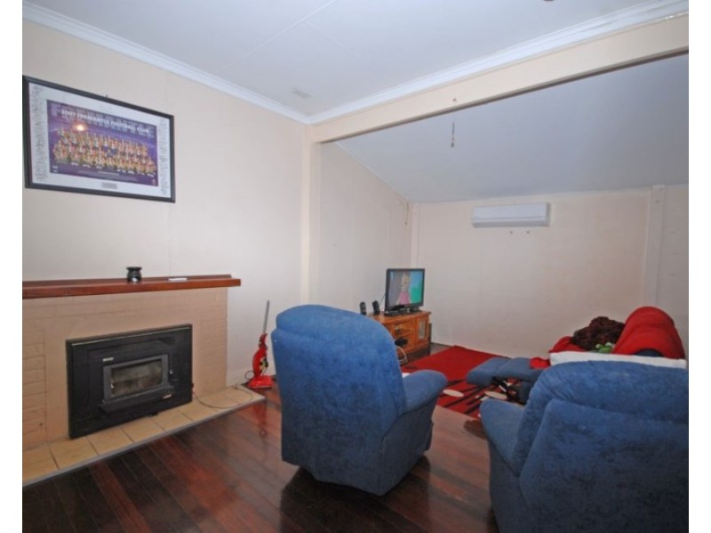 8 Hillman Street, Narrogin WA 6312