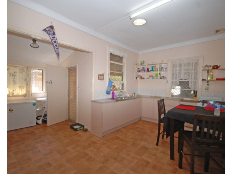 8 Hillman Street, Narrogin WA 6312