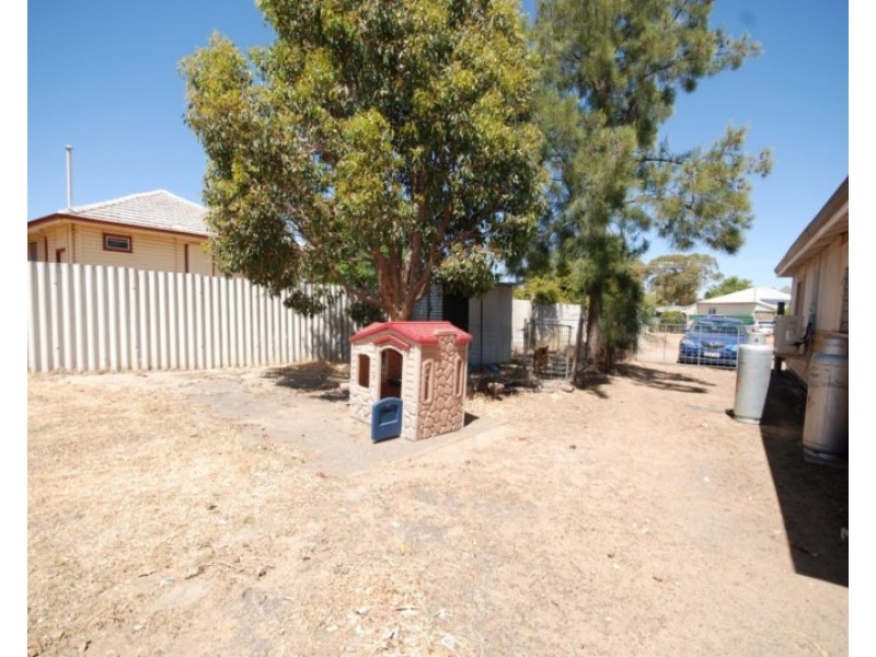 8 Hillman Street, Narrogin WA 6312