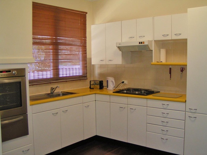 6 White Street, Wandering WA 6308