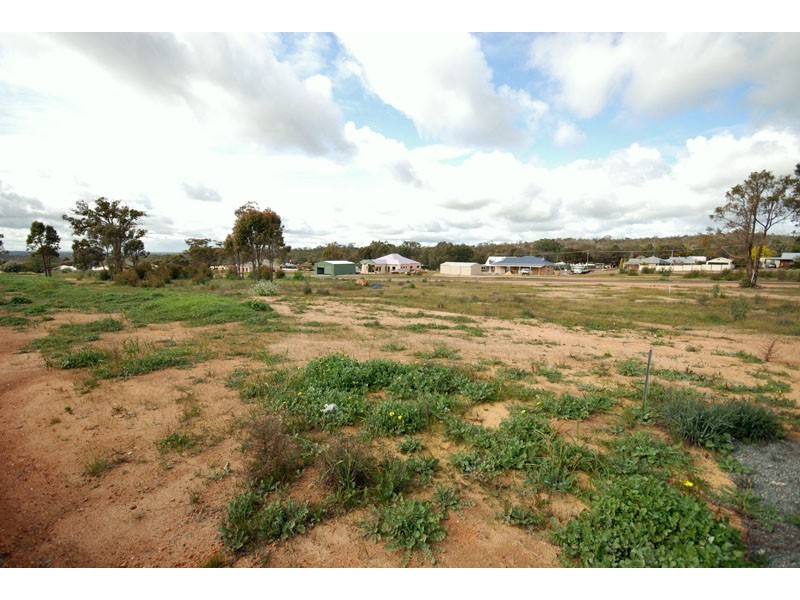 103 Forrest Street, Narrogin WA 6312